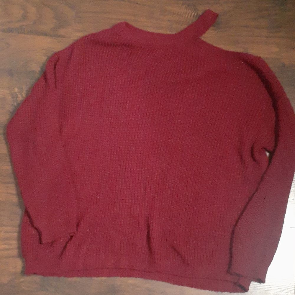 Loose fit sweater by 'dont ask why'